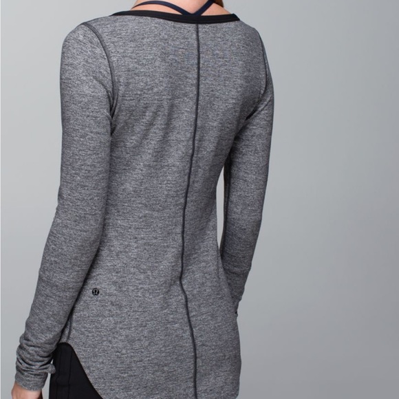 Lululemon Henley long sleeved - Picture 2 of 6